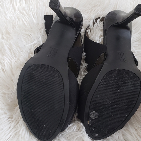 High heels - Picture 3 of 5